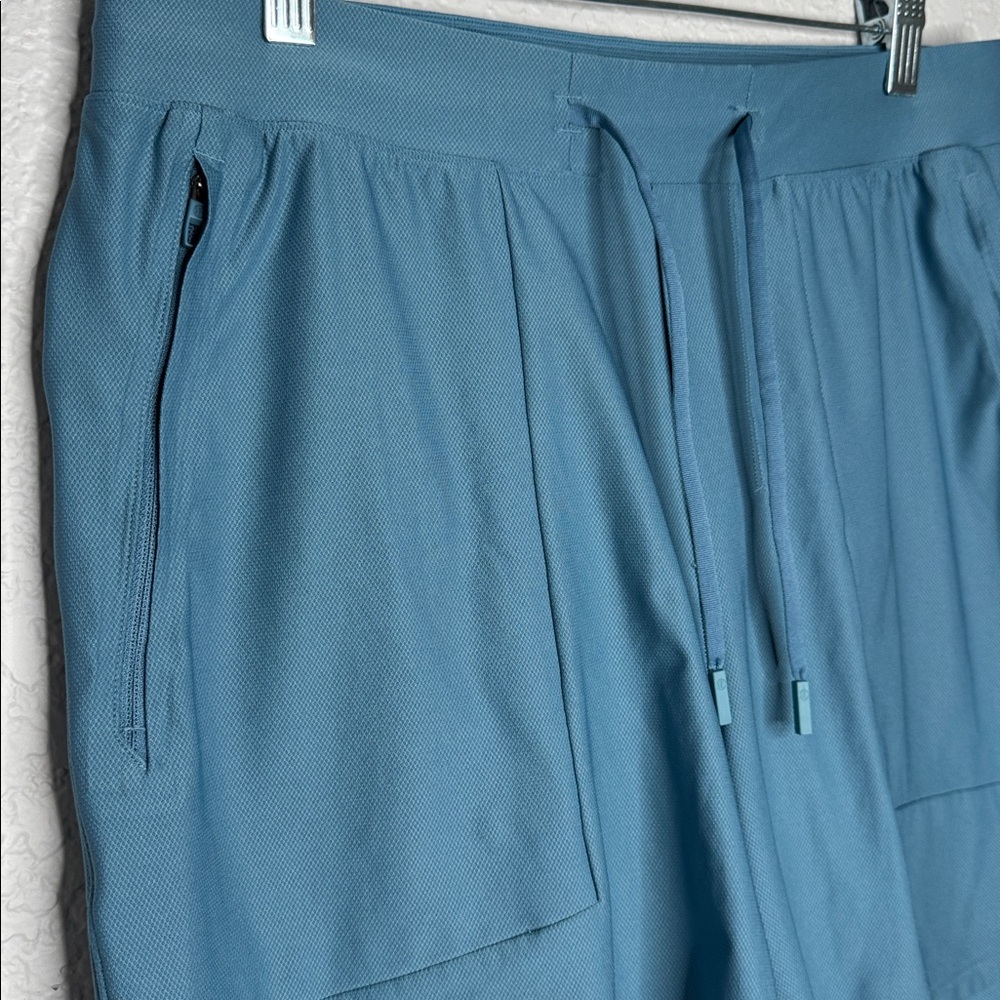 Lululemon License to Train Linerless Short 7" - Picture 4 of 7